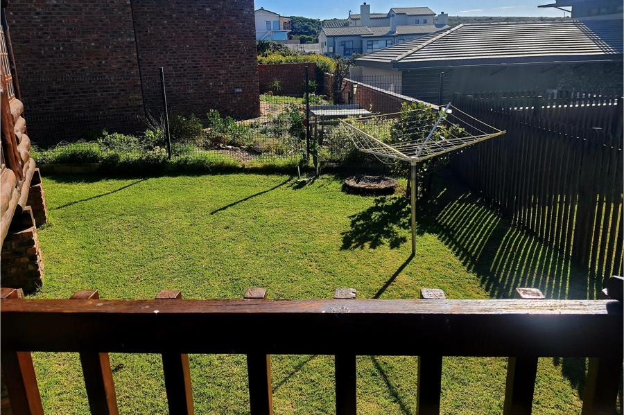 3 Bedroom Property for Sale in Boggomsbaai Western Cape